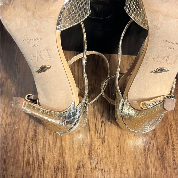 Diane Von Furstenberg Metallic Gold Heels - Picture 8 of 8